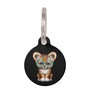 Médaillon Pour Animaux Cute Baby Tiger Cub Portant des lunettes sur le no