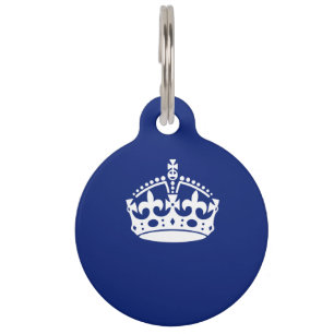 Médaillon Pour Animaux Gardez la couronne calme sur la couleur bleu marin