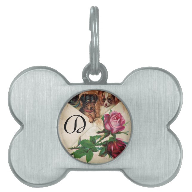 MÉDAILLONS POUR ANIMAUX DOMESTIQUES TROIS DOGGIES AVEC MONOGRAM ROSE (Devant)