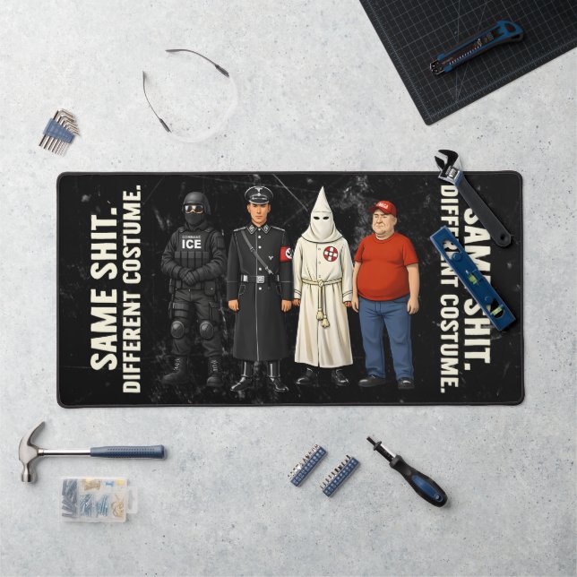 Même Différent Costume (Poste de travail)