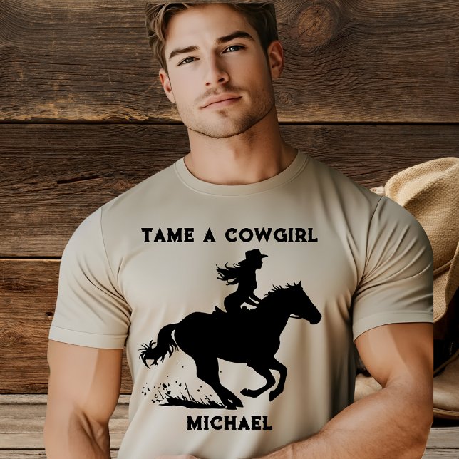 Men's Tame a Cowgirl Girl on Horse T-Shirt (Créateur téléchargé)