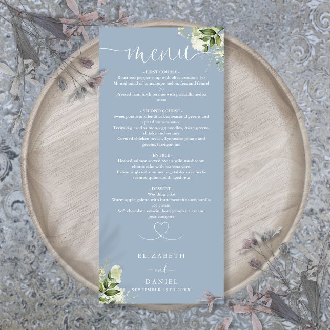 Menu Dîner de mariage écriture coeur de verdure bleu po (Dusty Blue Greenery Heart Script Wedding Dinner Menu)