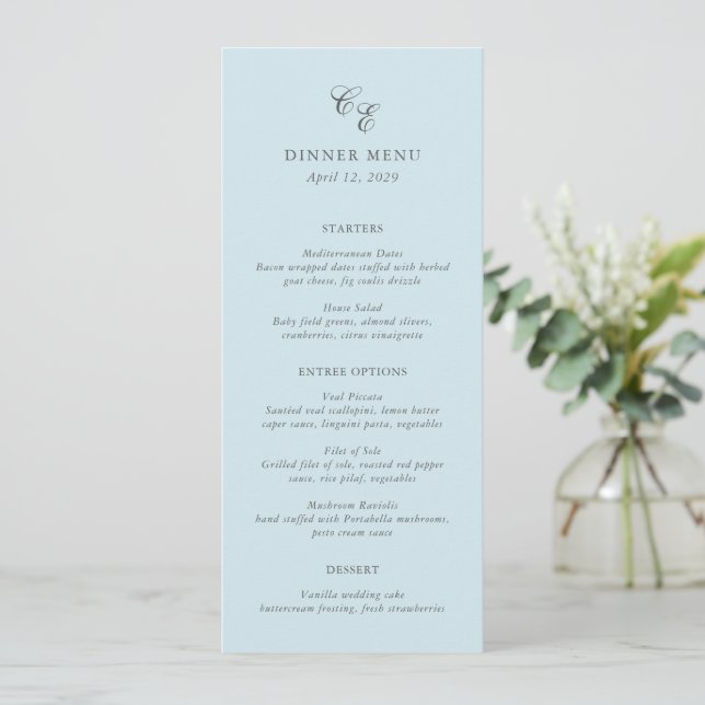 Menu Mariage Élégant Bleu Poudre Classique Monogramme (Debout devant)