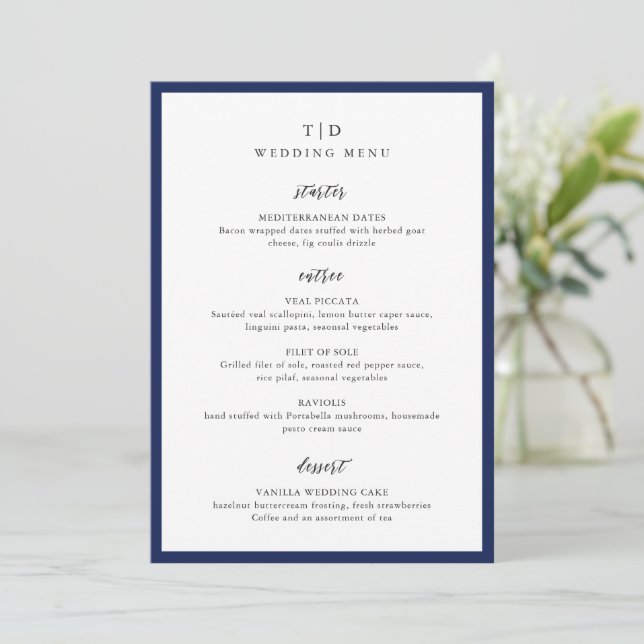 Menu Mariage Moderne Élégant Bleu Nuit Monogramme (Debout devant)