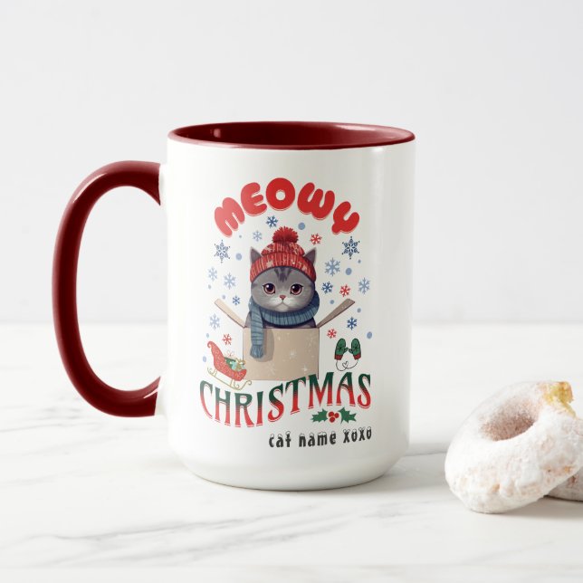 Meowny Noël Grumpy Gris Chat Mug (Avec donut)