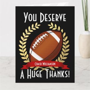 Merci de l'entraîneur de football géant
