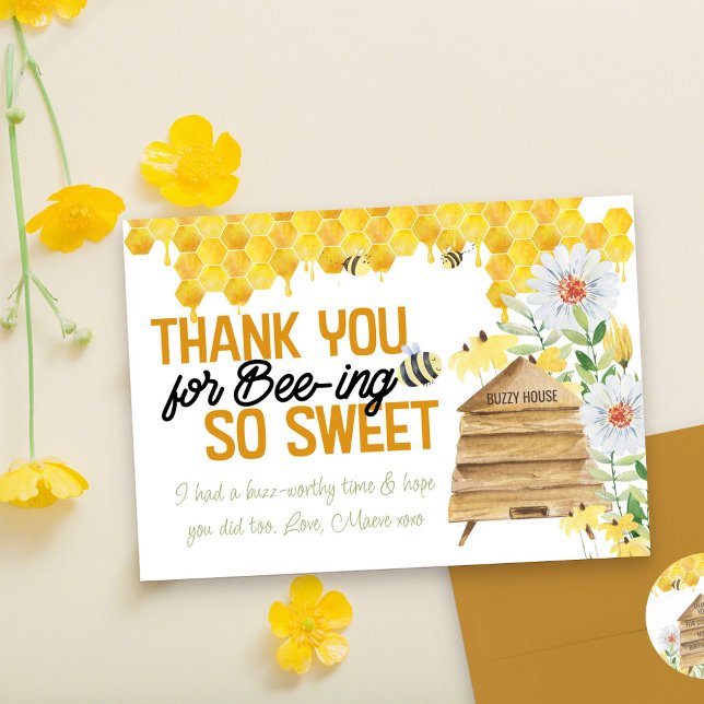 Merci pour l'abeille si doux Beehive Honeycomb (Had a buzz-worthy time? Say Thank you for bee-ing so sweet  with our cute, bee pun thank you cards.)