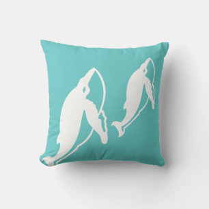 mère de baleine et bébé sur coussin bleu