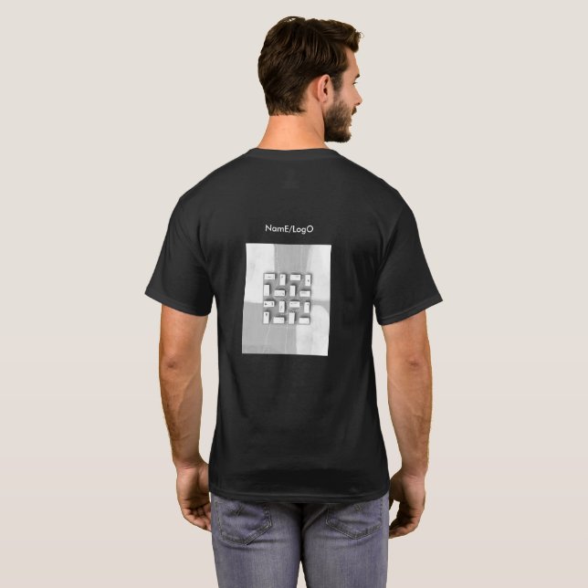 métaphore_9_cacher et chercher un t-shirt (Dos entier)