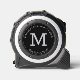 Mètre Ruban Gris sur Monogramme noir, nom et slogan