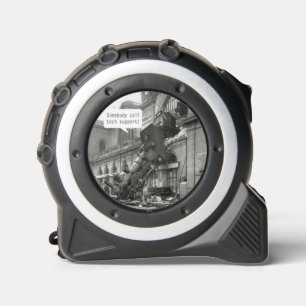 Mètre Ruban Quelqu'un appelle l'épave du train de soutien tech