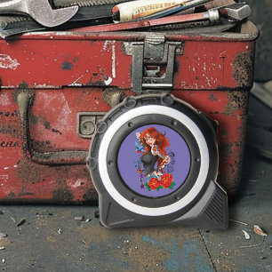 Mètre Ruban Tatouages de femme rousse