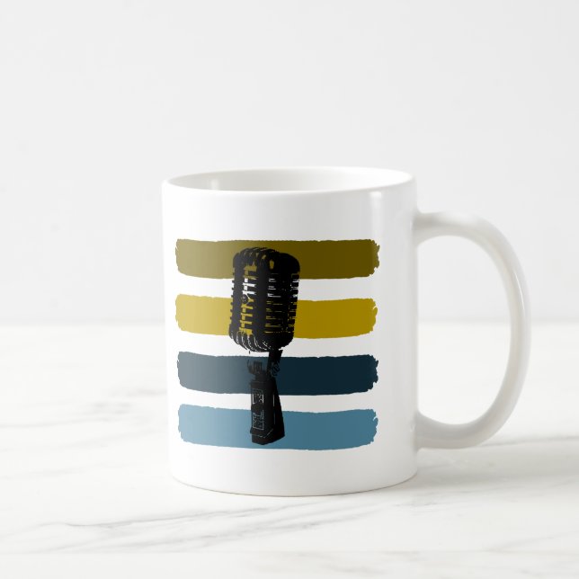 Microphone vintage et tasse de rayures (Droite)