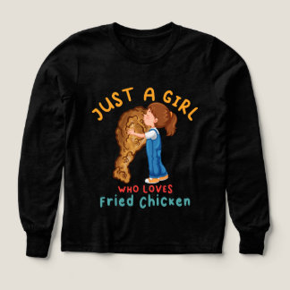 Mignon fille aime le poulet frit