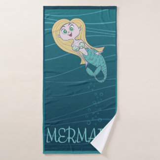 Mignonne Sirène Nager Dans La Mer