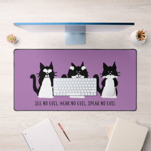 Mignons chats smokings noir et blanc violets