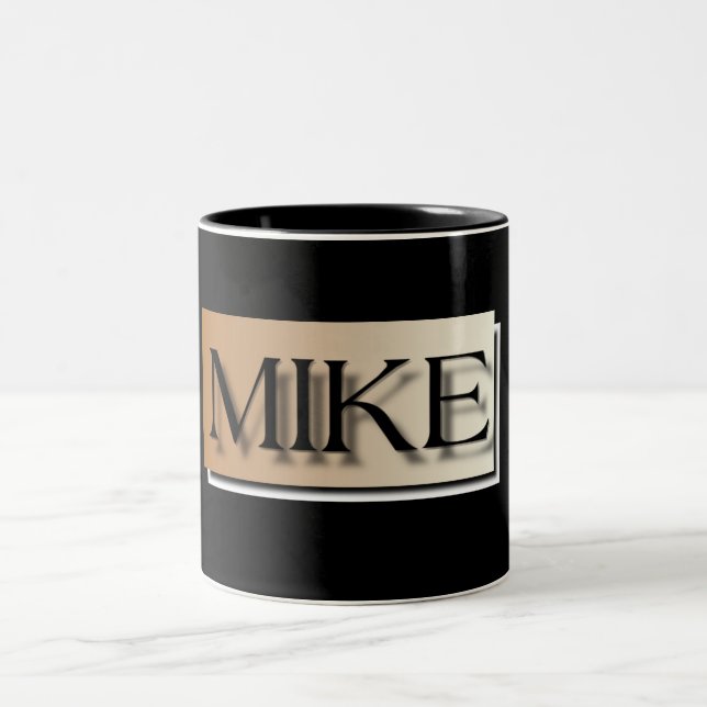 Mike Mug (Centre)