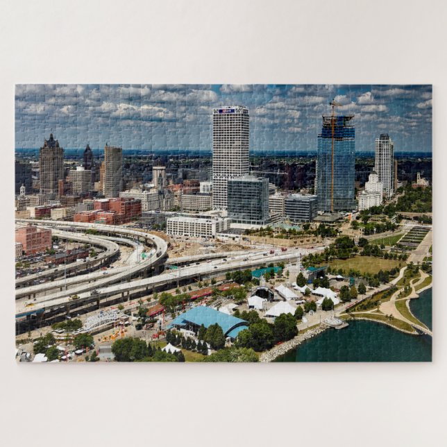 Milwaukee Wisconsin. Jigsaw Puzzle (Horizontal)