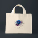 Mini Tote Bag Royal Blue Purple Marine Lilac Blooms Mariage<br><div class="desc">Elégant bleu royal violet lavande lilas à thème floral mariage sac fourre-tout marié avec élégant bouquet de bleu royal, marine, violet, couleur lilas bourgeons de fleurs roses et sauge vert eucalyptus feuilles. Veuillez me contacter pour toute aide sur la personnalisation ou si vous avez besoin d'un autre produit avec ce...</div>