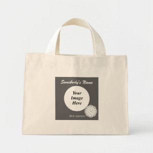 Mini Tote Bag Ruban de fleurs blanches par Kenneth Yoncich Modèl
