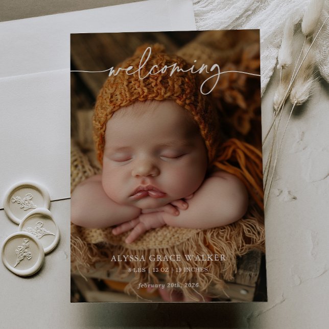 Minimalist Formal Welcoming Baby Announcement card (Créateur téléchargé)