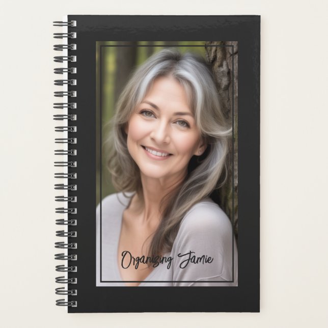 Minimalist Soft Black Personalized Script Photo (Devant)