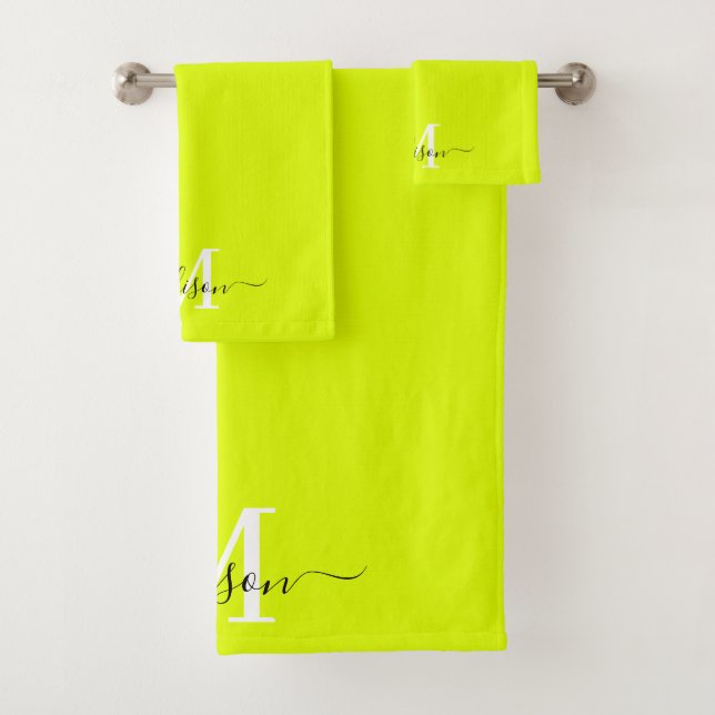 Minimaliste Élégant Chartreuse Jaune Monogramme (En situation)
