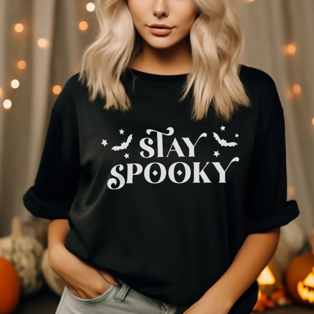 Minimaliste Séjour Éffrayant Halloween Sweatshirt (Créateur téléchargé)