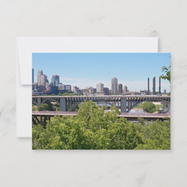 Minneapolis Skyline et Bridges (Devant)