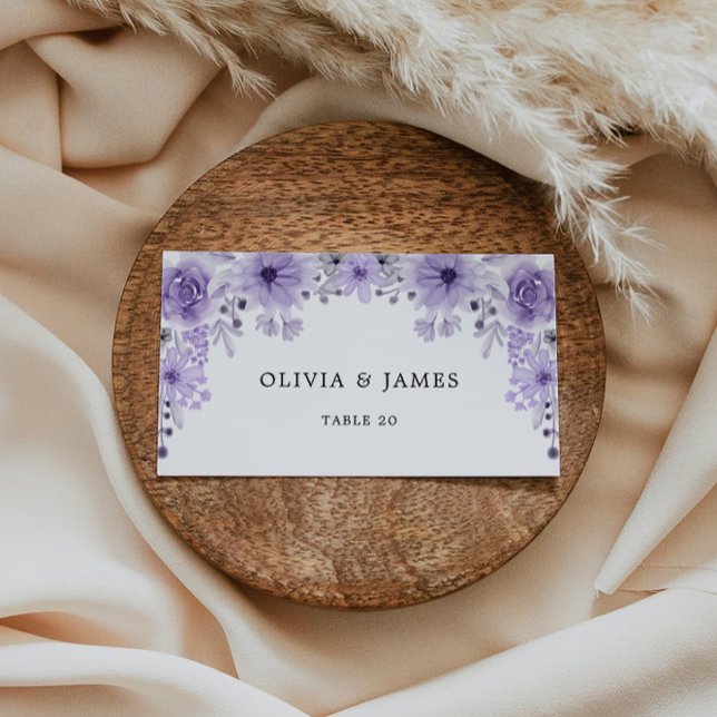 Modèle de cartes de Mariage violet (Purple Wedding Place Cards Template)