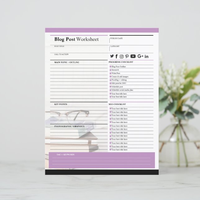 Modèle de planificateur d'article de blog (Debout devant)