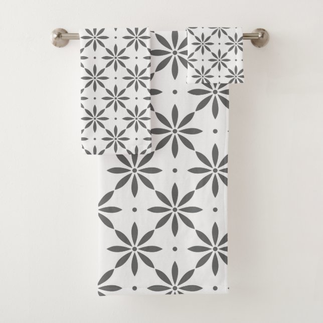 Modèle floral gris serviette (En situation)