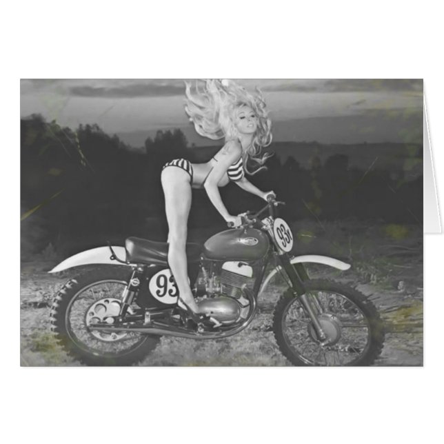 MODÈLE vintage ET MODÈLE CHAUD. (Devant horizontal)