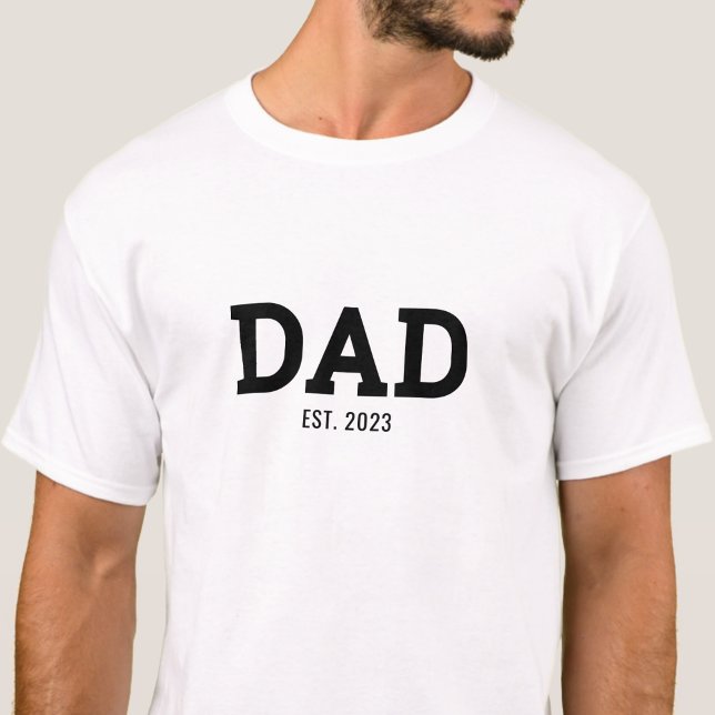 Modern Black Established Dad T-Shirt (Créateur téléchargé)