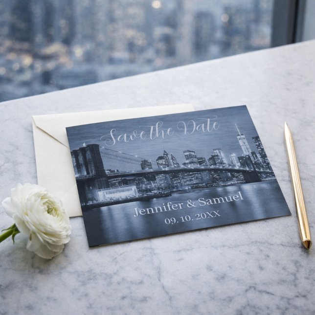 Modern Brooklyn Bridge NYC Navy Blue Cityscape (Créateur téléchargé)