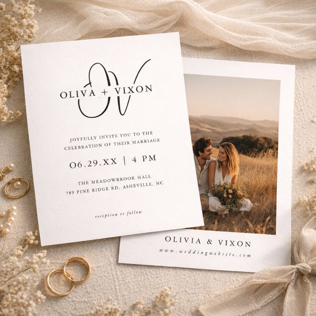 Modern Monogram Elegant Photo Wedding Invitation (Créateur téléchargé)