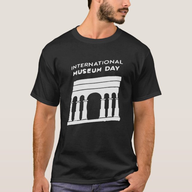 Modern Museum Day Graphic T-Shirt with Creative Ar (Devant)