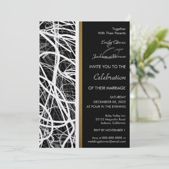 Modern White Swirl Wedding Invitation (Debout devant)
