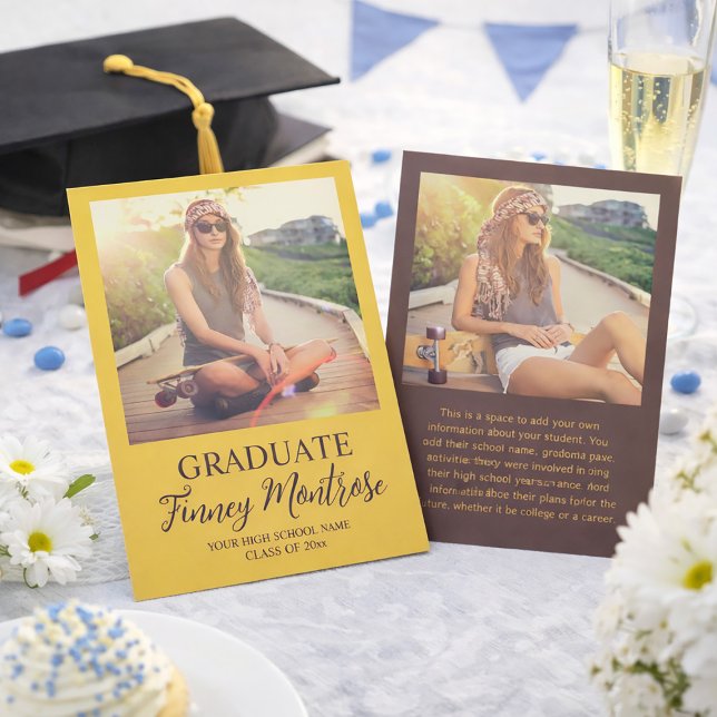 Moderne 2 Photo Jaune Brown Faire-part Grad (Modern yellow and brown graduation announcement)