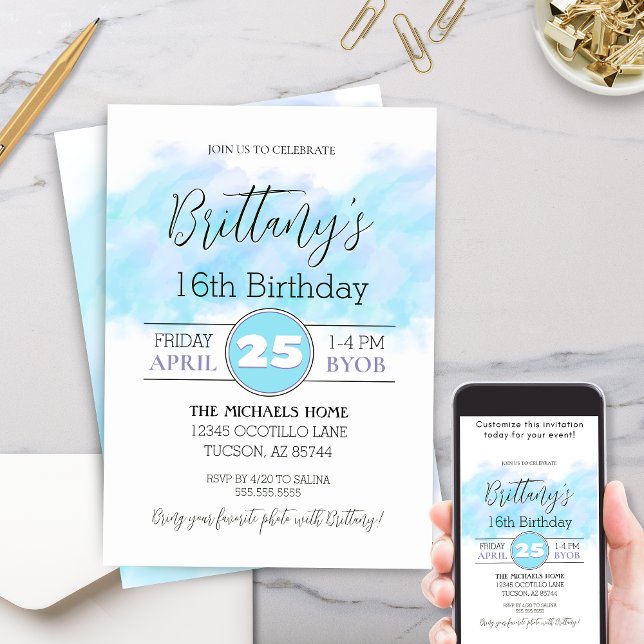 Moderne Aqua Blue 16e Toute invitation d'anniversa (Modern aqua blue and purple artistic 16th or any birthday party invitation with trendy script)