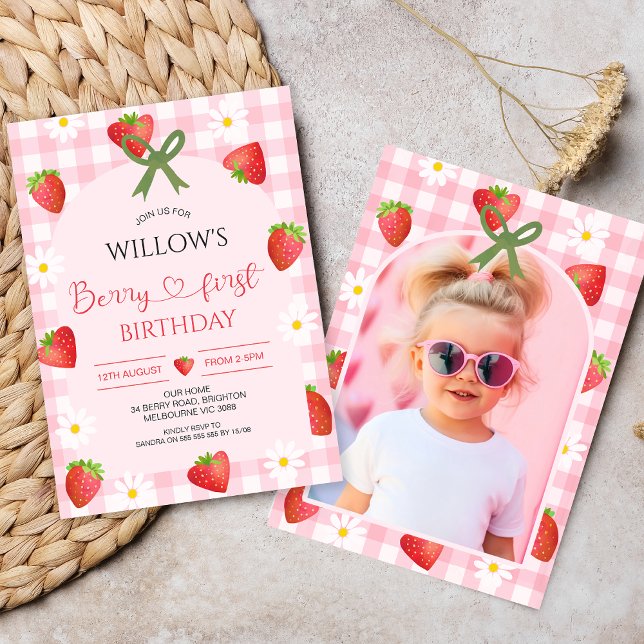 Moderne Invitation Anniversaire Premier Avec Coeur (Berry First Birthday Invitation, Berry First Birthday Invite,Berry First Birthday Invitation Digital)