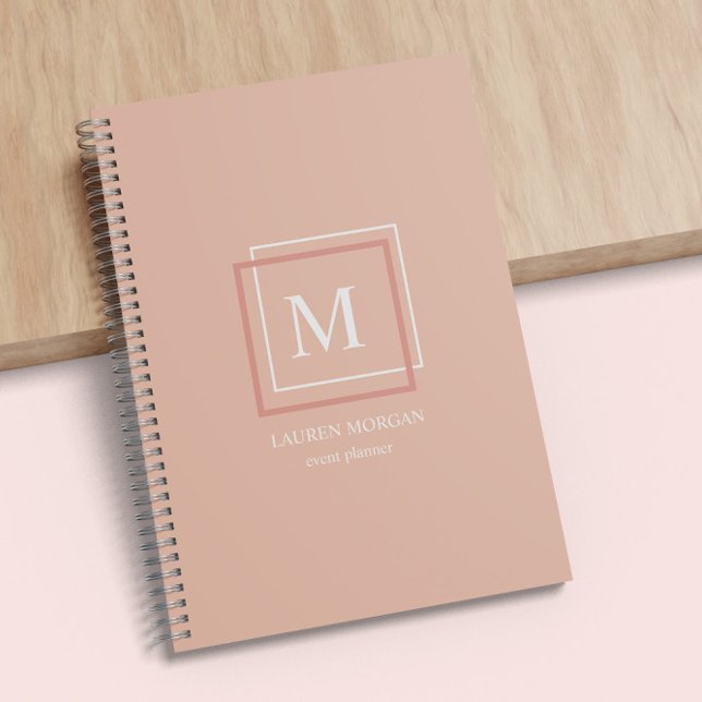Moderne Pastel Monogram Peach Planner personnalisé (Créateur téléchargé)