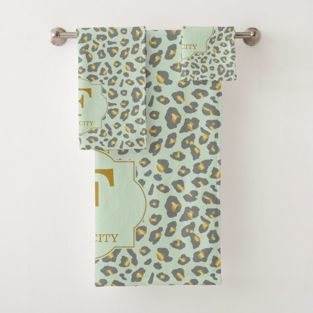 Moderne Tendance Monogramme Motif Léopard Or Menth (En situation)