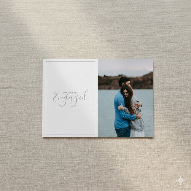 Moderne votre propre photo, faire-part fiançailles (Modern your own photo, engagement announcement card.)