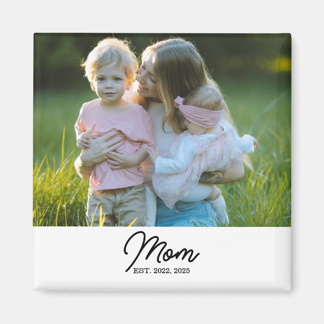 Mom Established Photo Gift Magnet (Devant)