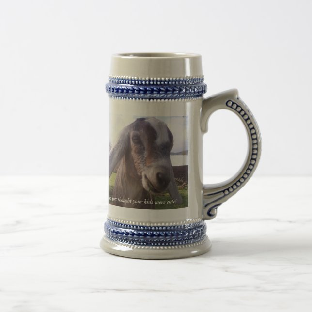 Mon bébé est une tasse nubian de chèvre de (Droite)