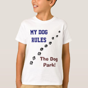 Mon chien dirige le T-shirt Dog Park