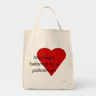 Mon coeur appartient à un sac de policier