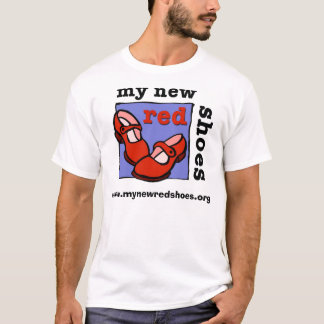 Mon nouveau rouge chausse le T-shirt