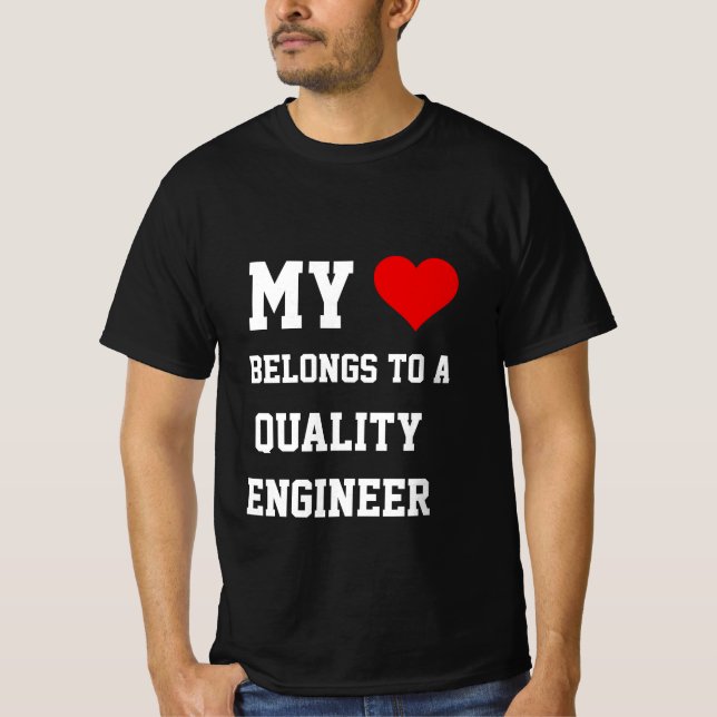 Mon T-Shirt Appartient à un Ingénieur Qualité (Devant)